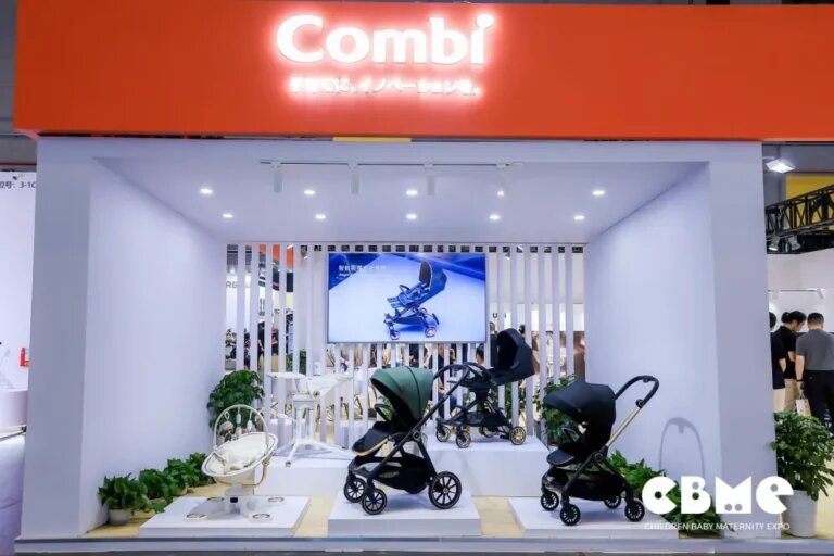 1755589745319957.jpg Combi康贝展位-768x512.jpg